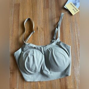 Tru & Co Women's Intimates wireless  Bra - Green Size Small